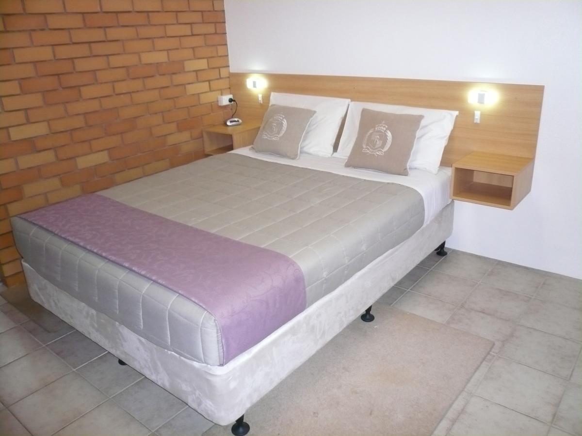 Motor Motel 3*